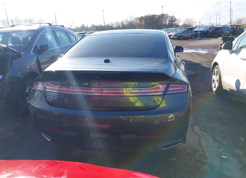 Photo 16 of 2016 Lincoln Mkz (VIN 3LN6L2GKXGR627136)