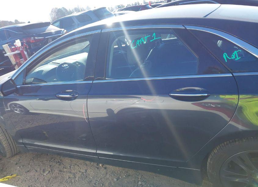 Photo 15 of 2013 Lincoln Mkz N/A (VIN 3LN6L2J90DR801880)