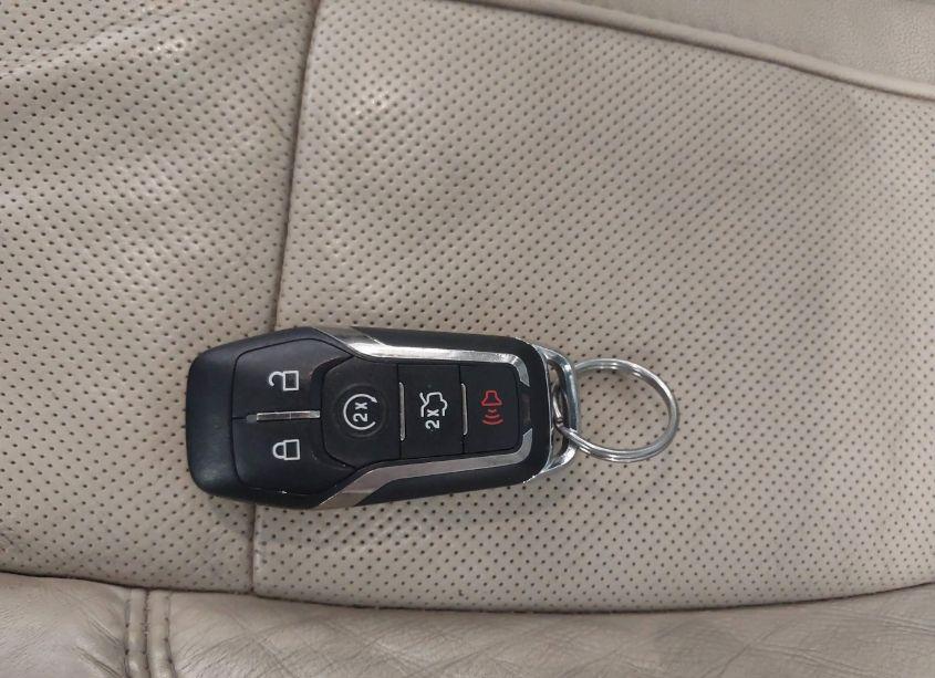 Photo 11 of 2015 Lincoln Mkz (VIN 3LN6L2J90FR619082)