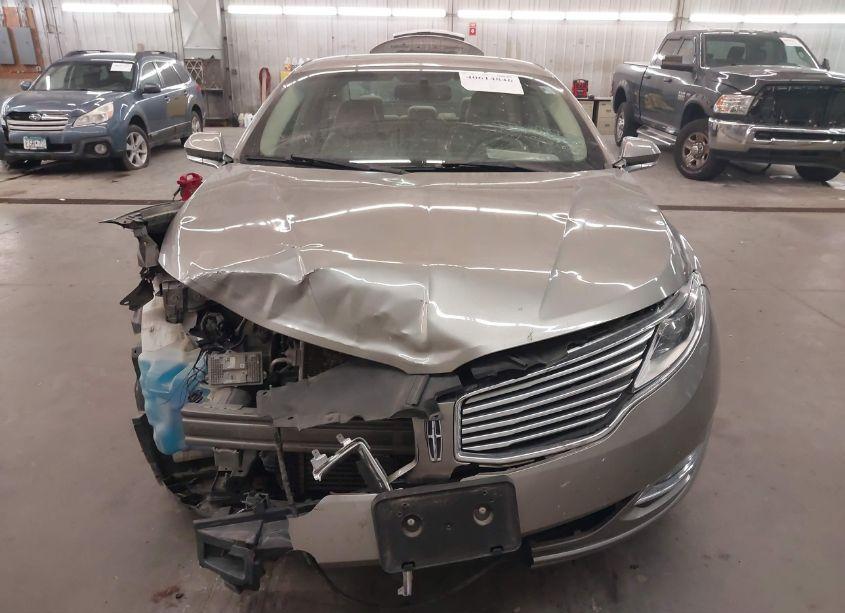 Photo 13 of 2015 Lincoln Mkz (VIN 3LN6L2J90FR619082)