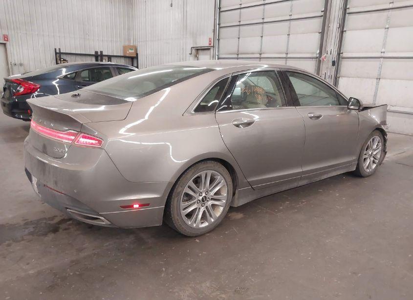 Photo 4 of 2015 Lincoln Mkz (VIN 3LN6L2J90FR619082)