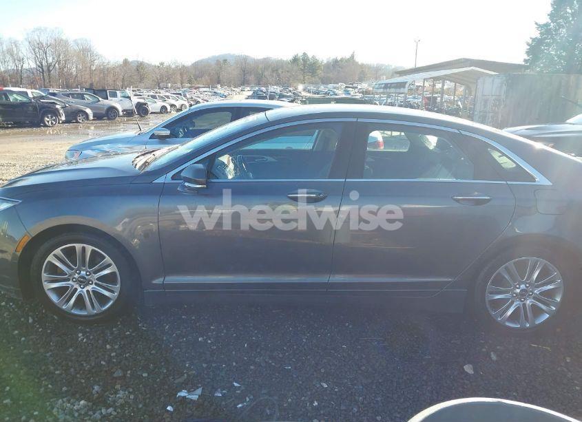 Photo 14 of 2015 Lincoln Mkz (VIN 3LN6L2J90FR623035)