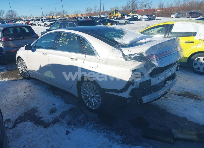 Photo 3 of 2015 Lincoln Mkz (VIN 3LN6L2J91FR624002)
