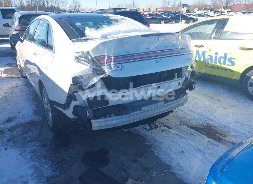 Photo 6 of 2015 Lincoln Mkz (VIN 3LN6L2J91FR624002)