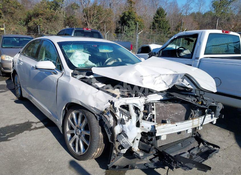 2016 Lincoln Mkz (VIN 3LN6L2J91GR610229) main photo