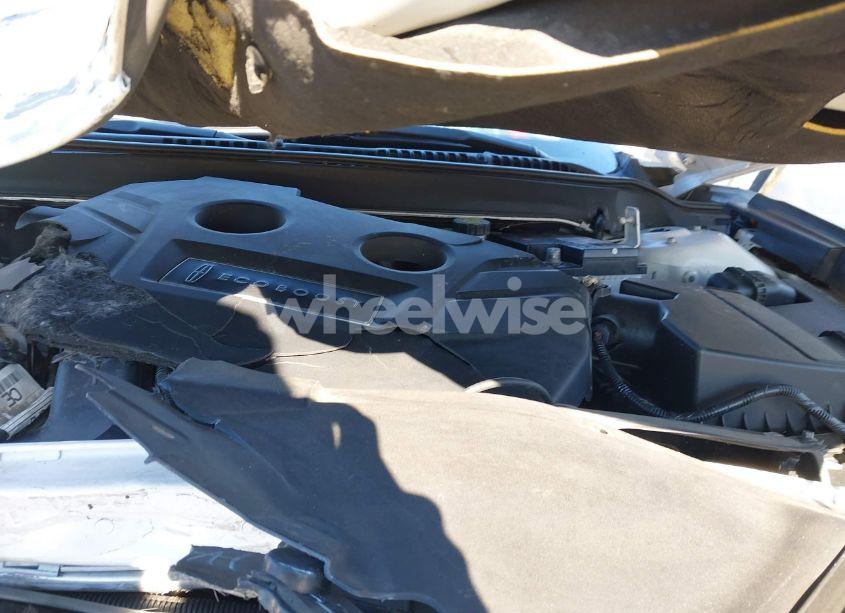 Photo 10 of 2016 Lincoln Mkz (VIN 3LN6L2J91GR610229)