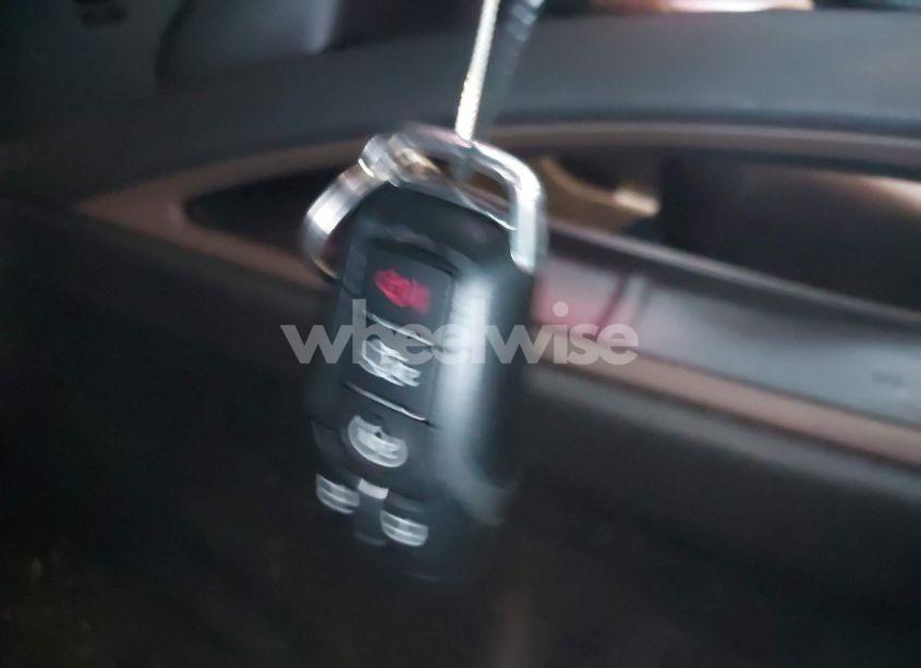 Photo 11 of 2013 Lincoln Mkz (VIN 3LN6L2J92DR803016)