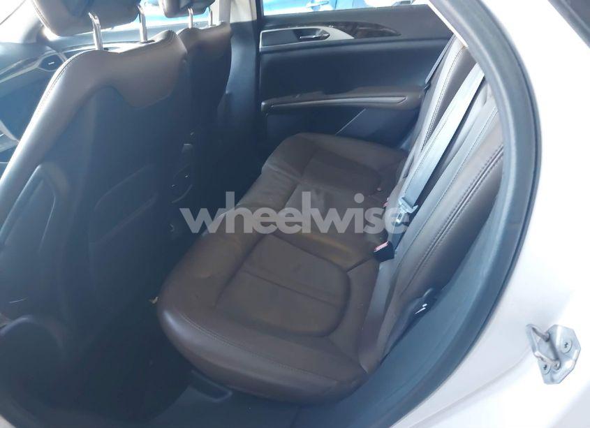 Photo 8 of 2013 Lincoln Mkz (VIN 3LN6L2J92DR803016)