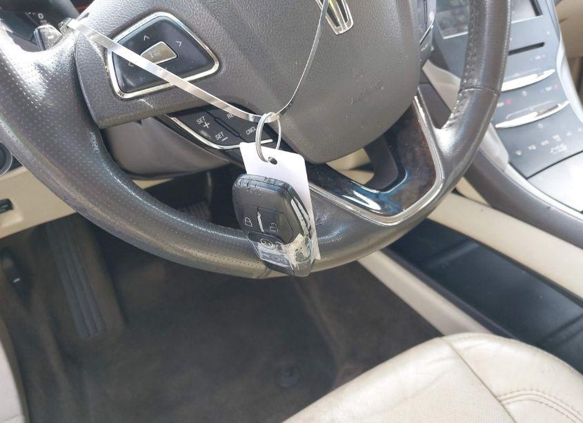 Photo 11 of 2014 Lincoln Mkz (VIN 3LN6L2J92ER821100)