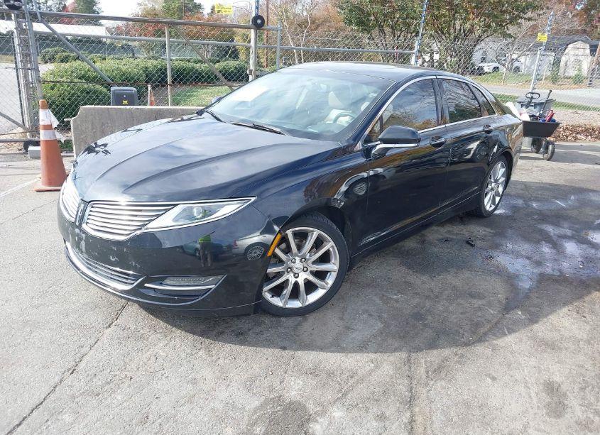 Photo 2 of 2014 Lincoln Mkz (VIN 3LN6L2J92ER821100)