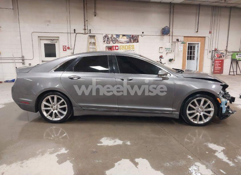 Photo 13 of 2014 Lincoln Mkz (VIN 3LN6L2J93ER819226)