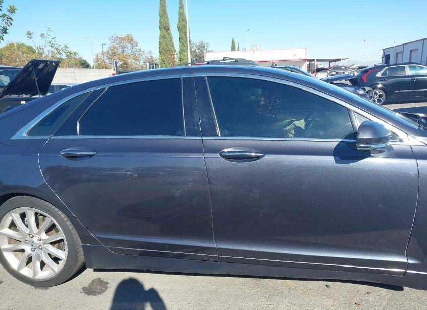 Photo 12 of 2014 Lincoln Mkz (VIN 3LN6L2J94ER834656)