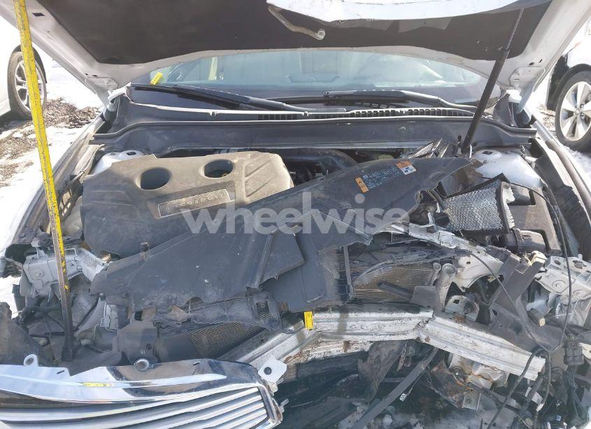 Photo 10 of 2013 Lincoln Mkz (VIN 3LN6L2J95DR803074)