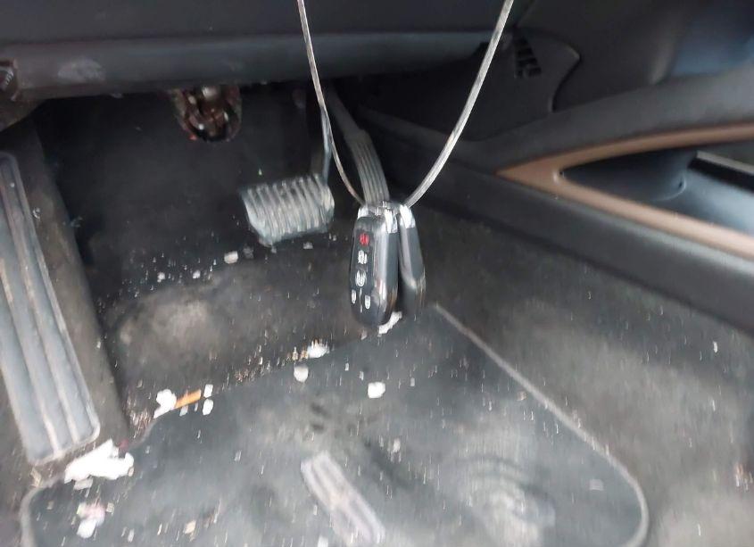 Photo 11 of 2013 Lincoln Mkz (VIN 3LN6L2J95DR821977)