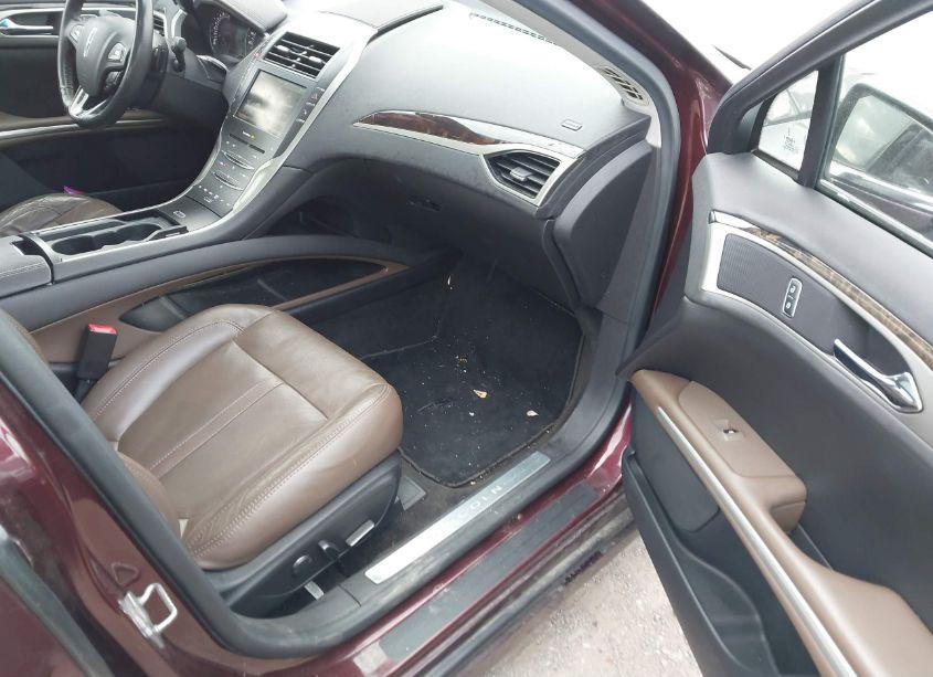 Photo 5 of 2013 Lincoln Mkz (VIN 3LN6L2J95DR821977)