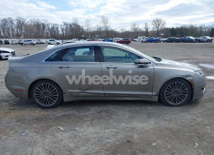Photo 13 of 2016 Lincoln Mkz (VIN 3LN6L2J97GR620862)