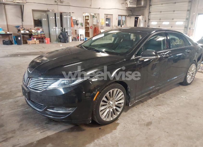 Photo 2 of 2013 Lincoln Mkz (VIN 3LN6L2J98DR803778)