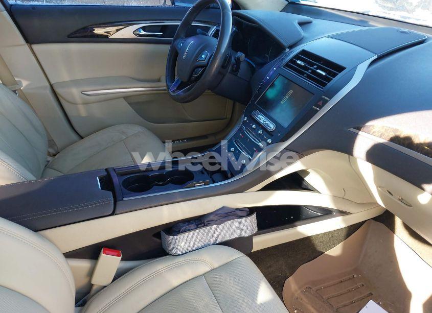 Photo 5 of 2015 Lincoln Mkz (VIN 3LN6L2J98FR605818)