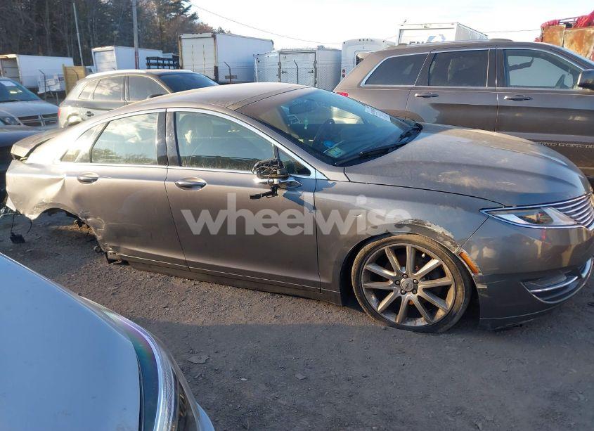 Photo 13 of 2014 Lincoln Mkz (VIN 3LN6L2J99ER823846)