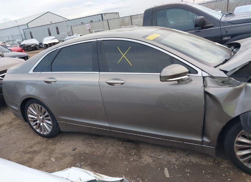 Photo 12 of 2015 Lincoln Mkz (VIN 3LN6L2J99FR617556)