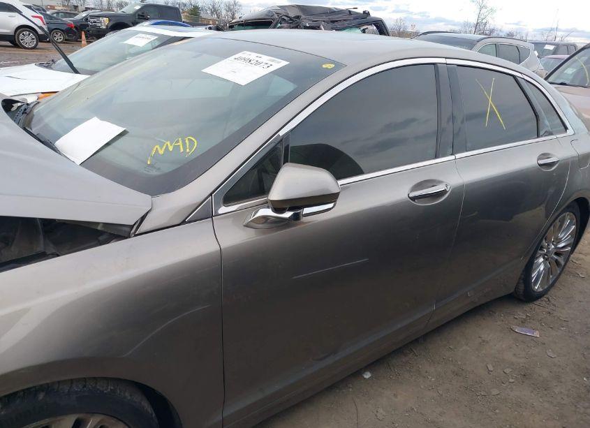 Photo 13 of 2015 Lincoln Mkz (VIN 3LN6L2J99FR617556)