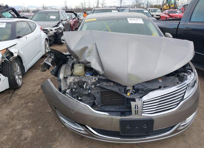 Photo 6 of 2015 Lincoln Mkz (VIN 3LN6L2J99FR617556)