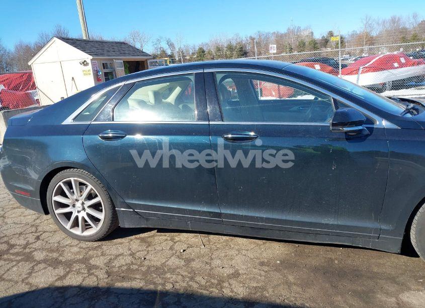 Photo 13 of 2014 Lincoln Mkz (VIN 3LN6L2J9XER808451)