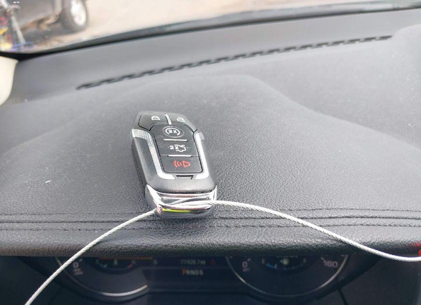 Photo 11 of 2016 Lincoln Mkz (VIN 3LN6L2J9XGR634206)