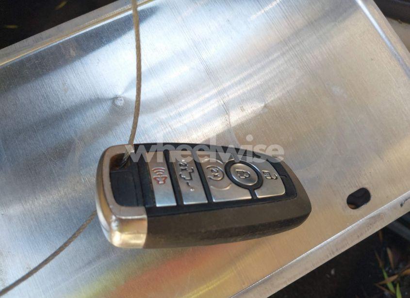 Photo 11 of 2013 Lincoln Mkz (VIN 3LN6L2JK0DR801171)