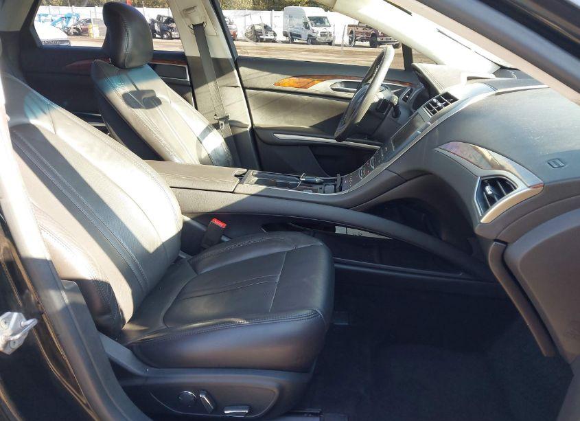 Photo 5 of 2014 Lincoln Mkz (VIN 3LN6L2JK0ER827397)