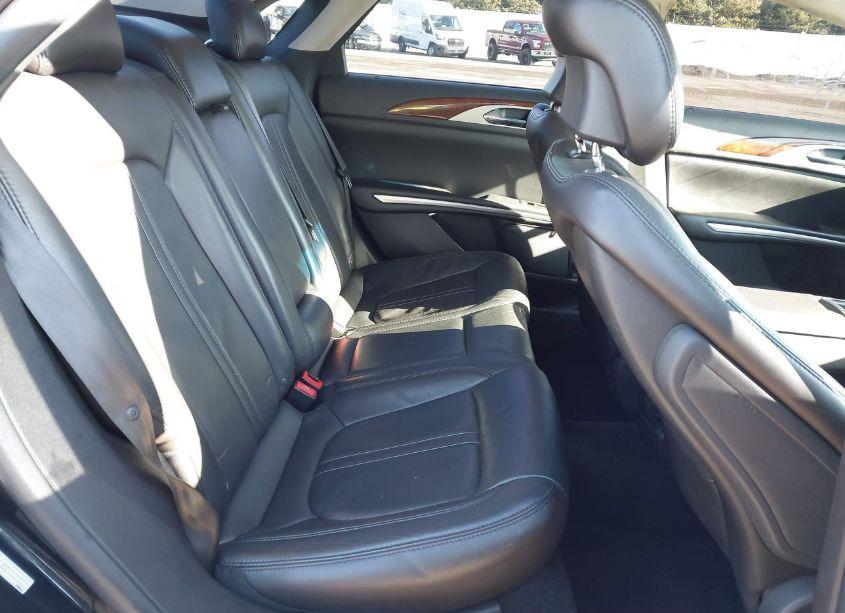 Photo 8 of 2014 Lincoln Mkz (VIN 3LN6L2JK0ER827397)