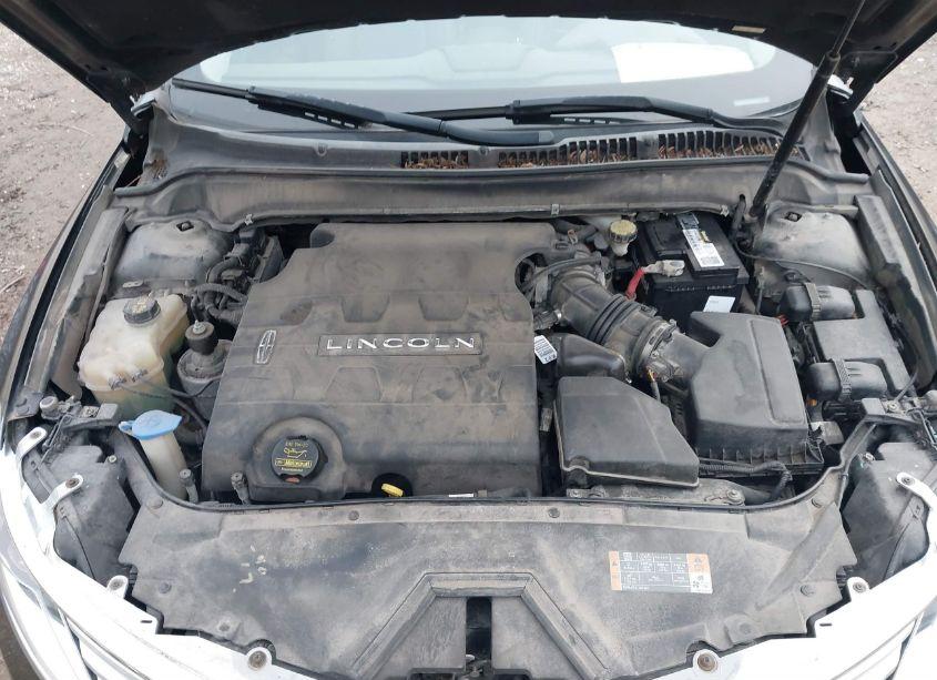 Photo 10 of 2013 Lincoln Mkz (VIN 3LN6L2JK1DR825611)