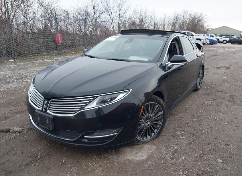 Photo 2 of 2013 Lincoln Mkz (VIN 3LN6L2JK1DR825611)