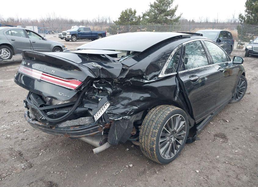 Photo 4 of 2013 Lincoln Mkz (VIN 3LN6L2JK1DR825611)