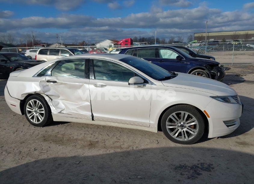 Photo 13 of 2014 Lincoln Mkz (VIN 3LN6L2JK2ER810679)