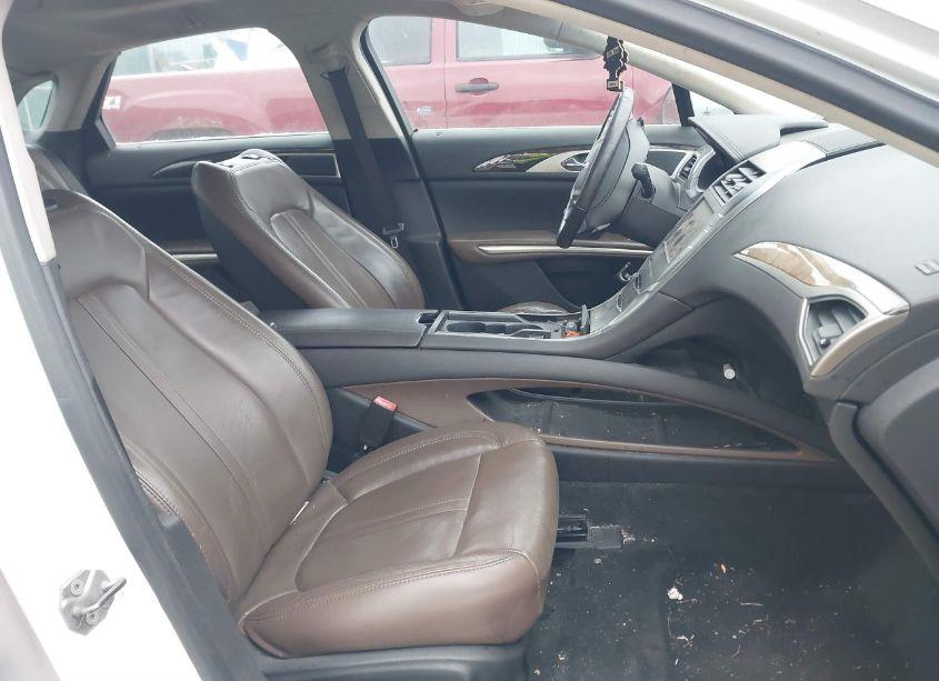 Photo 5 of 2013 Lincoln Mkz (VIN 3LN6L2JK3DR819941)