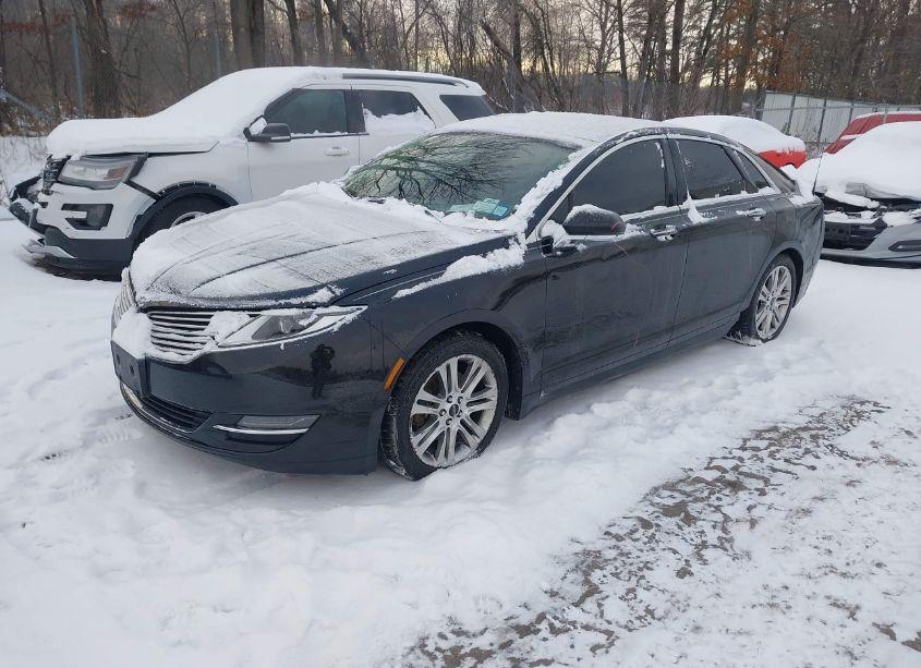 Photo 2 of 2014 Lincoln Mkz (VIN 3LN6L2JK4ER827306)