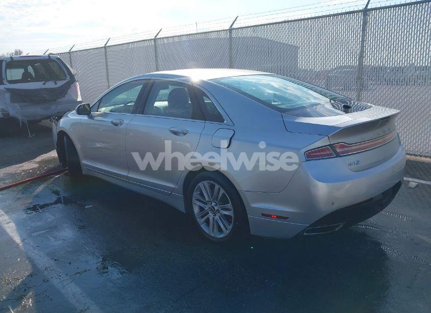 Photo 3 of 2013 Lincoln Mkz (VIN 3LN6L2JK6DR801918)