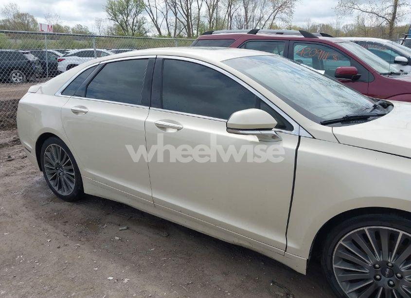 Photo 14 of 2014 Lincoln Mkz (VIN 3LN6L2JK7ER821385)