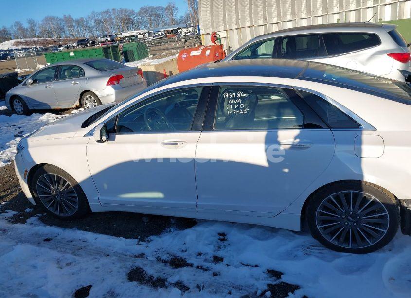 Photo 14 of 2014 Lincoln Mkz (VIN 3LN6L2JK8ER829057)