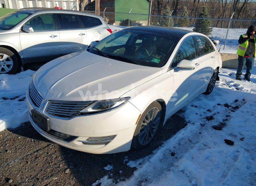 Photo 2 of 2014 Lincoln Mkz (VIN 3LN6L2JK8ER829057)