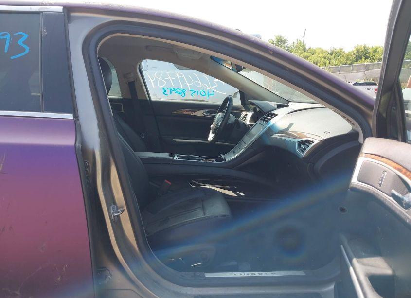 Photo 5 of 2015 Lincoln Mkz (VIN 3LN6L2JK8FR622301)