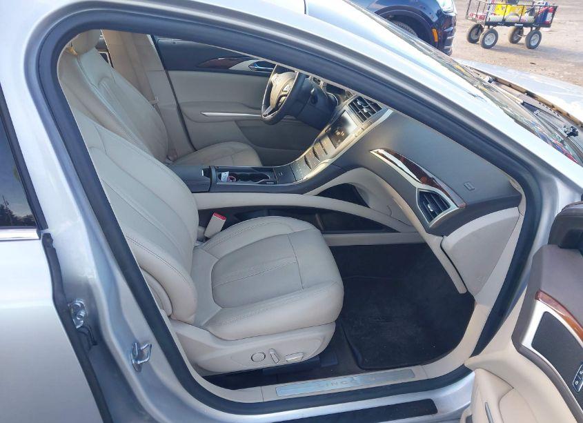 Photo 5 of 2016 Lincoln Mkz HYBRID (VIN 3LN6L2LU1GR617019)