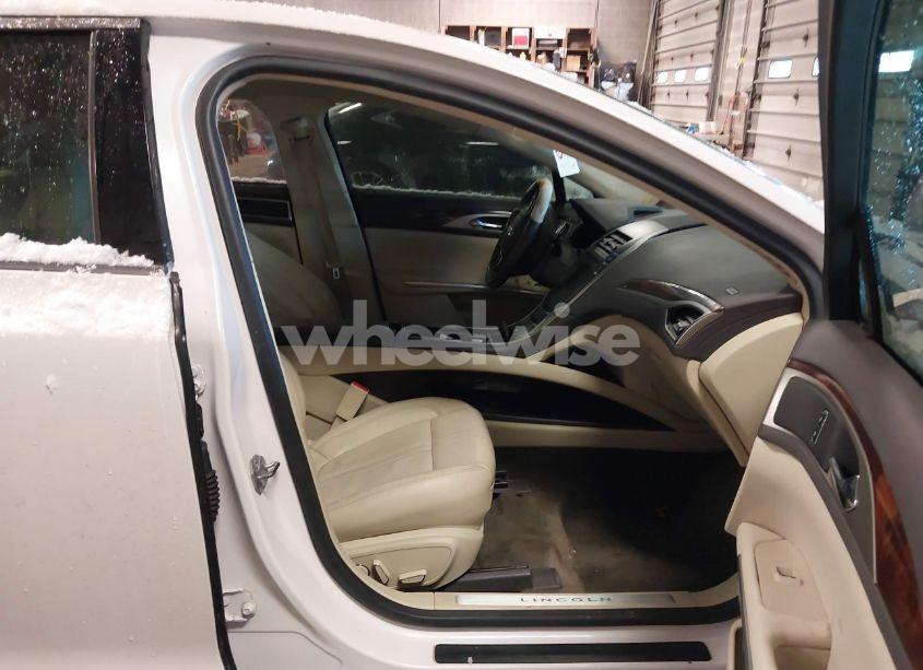 Photo 5 of 2015 Lincoln Mkz HYBRID (VIN 3LN6L2LU8FR608462)