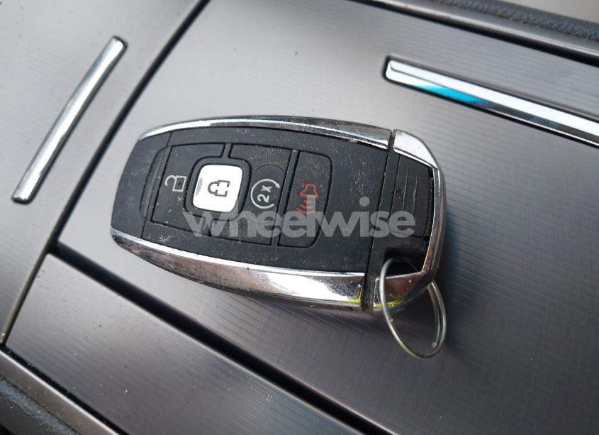 Photo 11 of 2019 Lincoln Mkz STANDARD (VIN 3LN6L5A93KR624594)