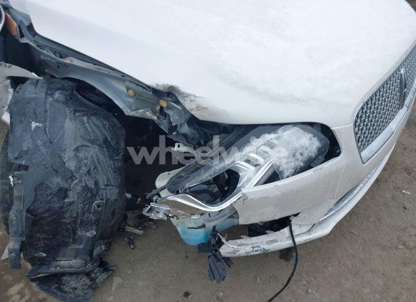 Photo 6 of 2019 Lincoln Mkz STANDARD (VIN 3LN6L5A93KR624594)