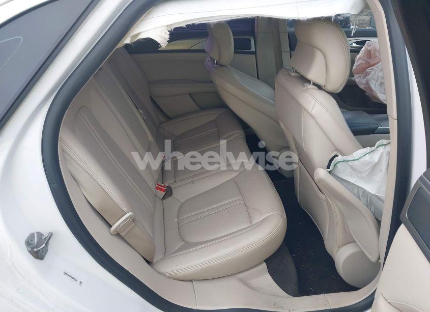 Photo 8 of 2019 Lincoln Mkz STANDARD (VIN 3LN6L5A93KR624594)