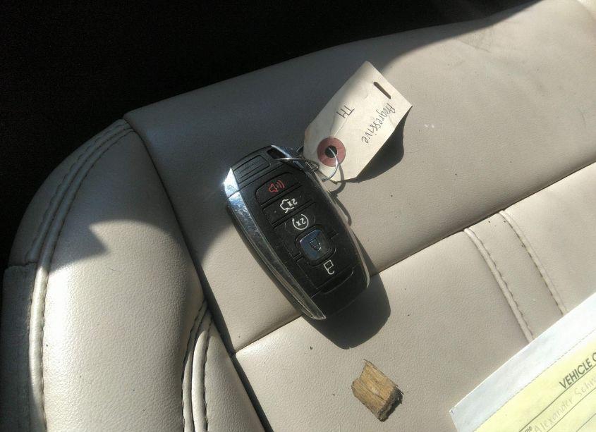 Photo 11 of 2019 Lincoln Mkz STANDARD (VIN 3LN6L5A93KR631092)