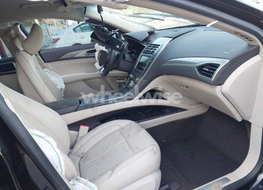 Photo 5 of 2020 Lincoln Mkz STANDARD (VIN 3LN6L5A98LR605699)