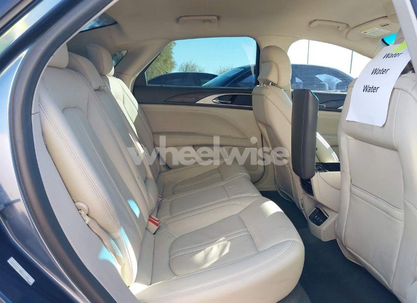 Photo 8 of 2019 Lincoln Mkz RESERVE I (VIN 3LN6L5C95KR604585)